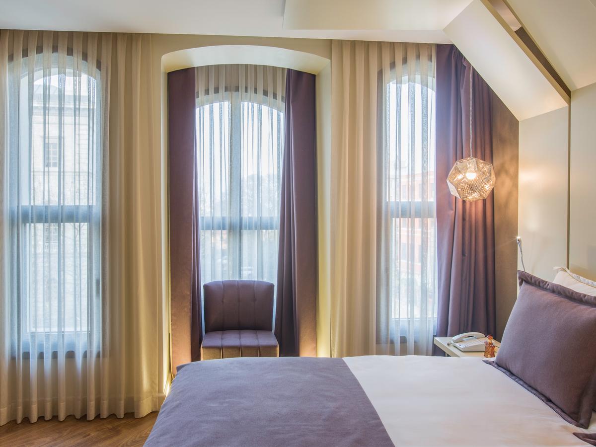 Maroon Hotel Pera Стамбул Экстерьер фото